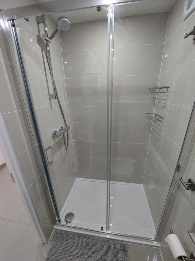 Cosy North Kensington Family Apartment For 4 Persons - Children Stay Free Londra Exterior foto