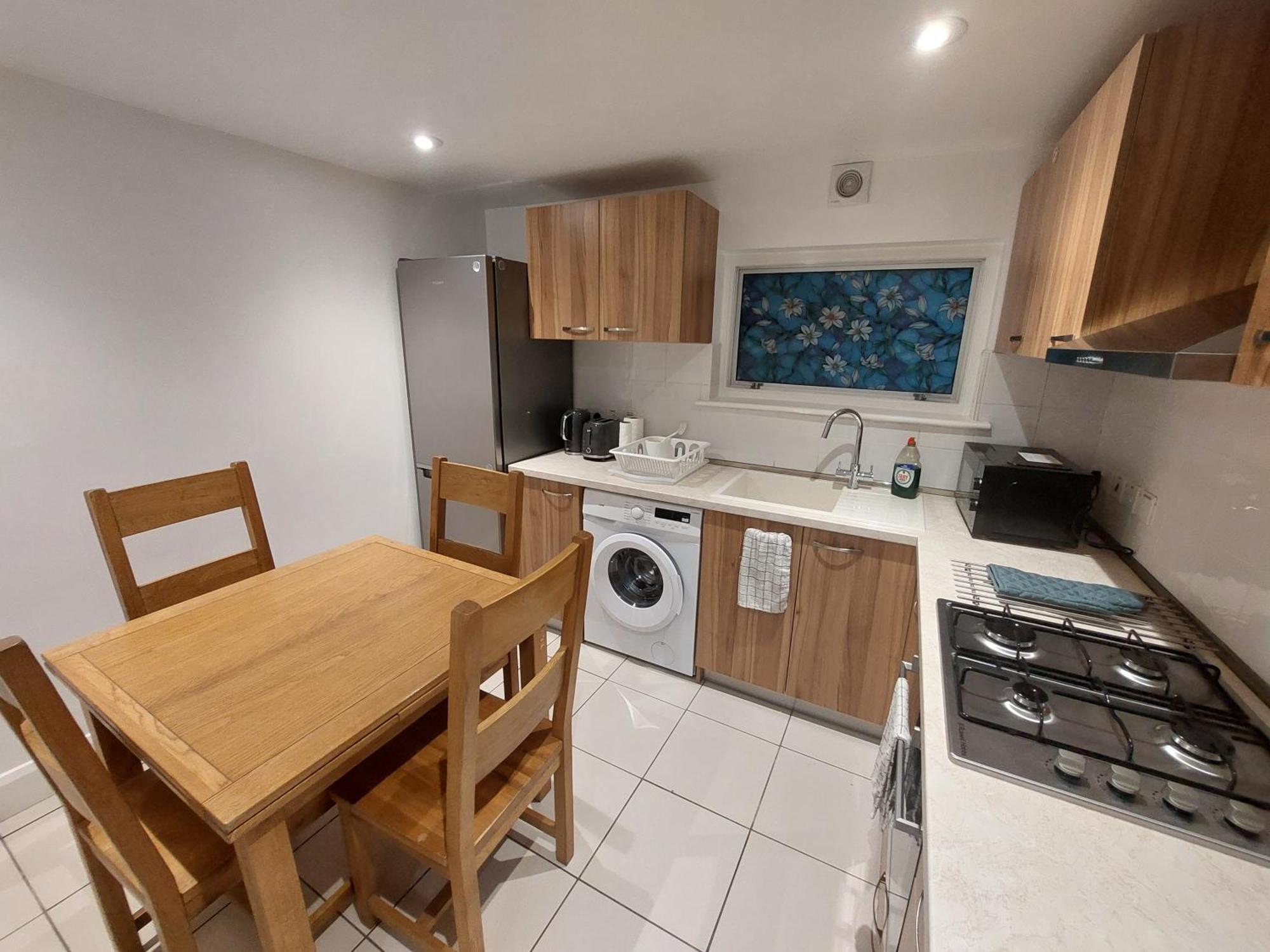 Cosy North Kensington Family Apartment For 4 Persons - Children Stay Free Londra Exterior foto